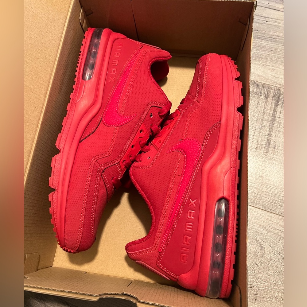 Brand new never worn AirMax’s